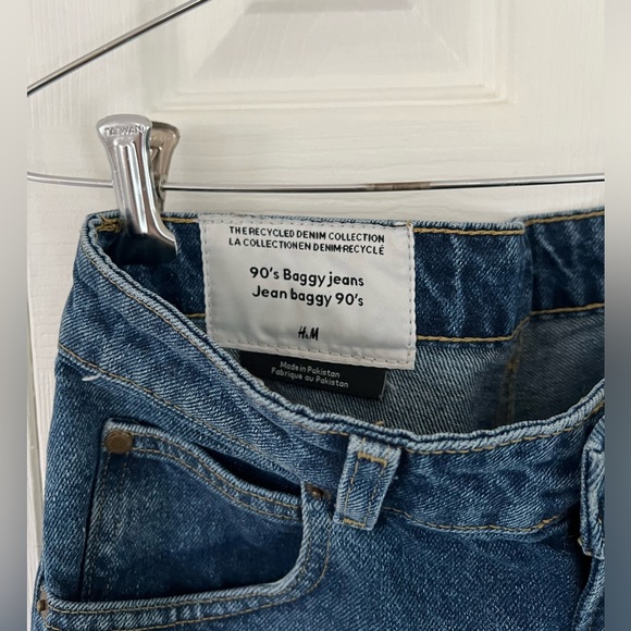 90’s baggy high rise jeans - Picture 3 of 4